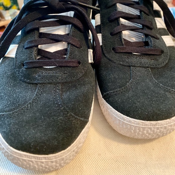 Adidas Gazelle Black - Women's 5 - EUC - Picture 12 of 12